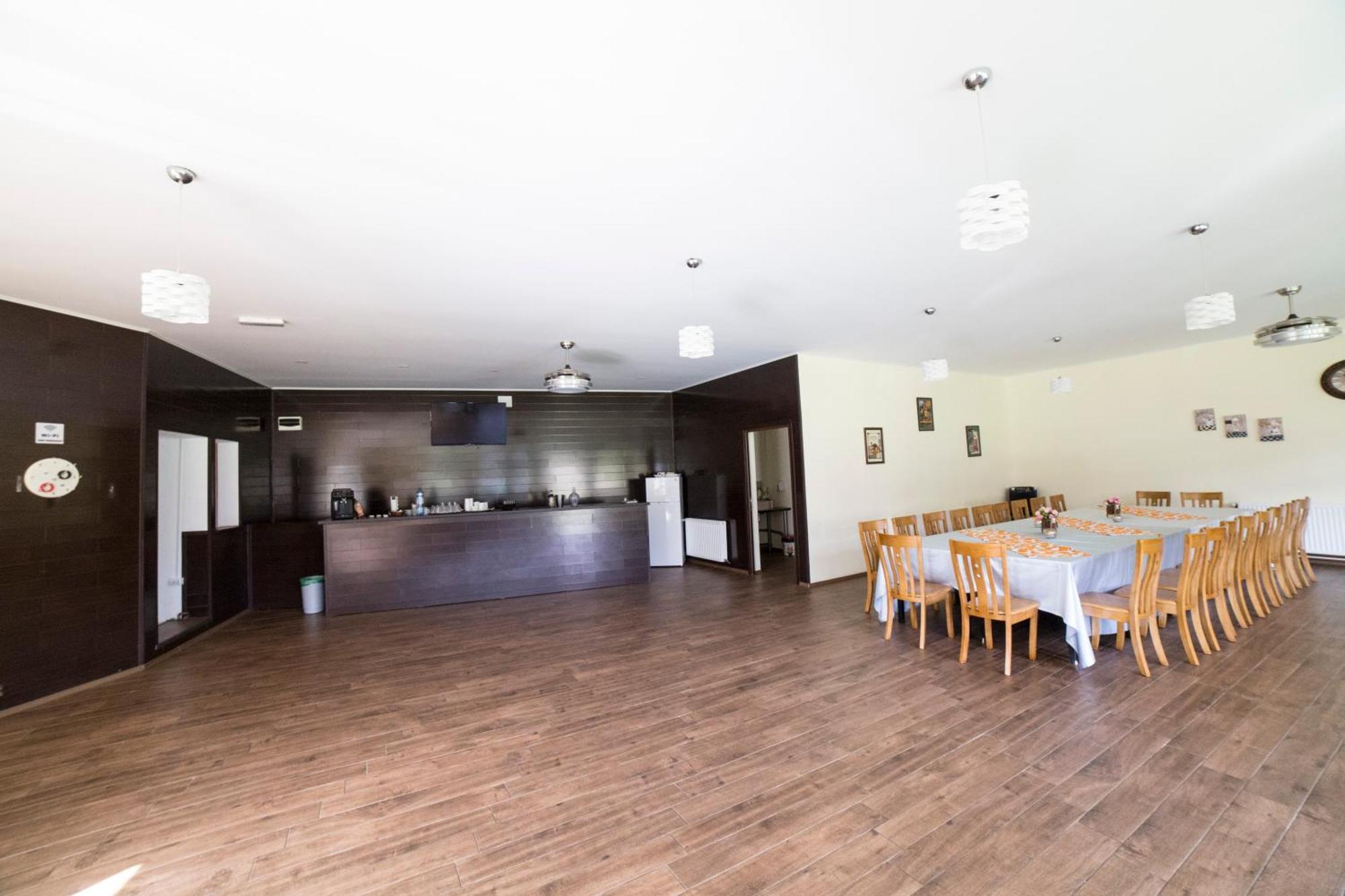 Villa Bravo Breaza Eksteriør bilde