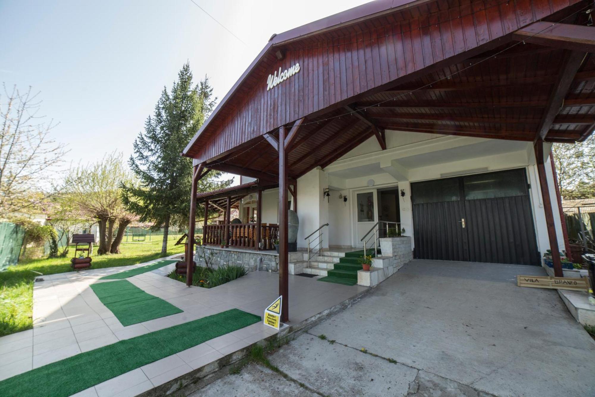 Villa Bravo Breaza Eksteriør bilde
