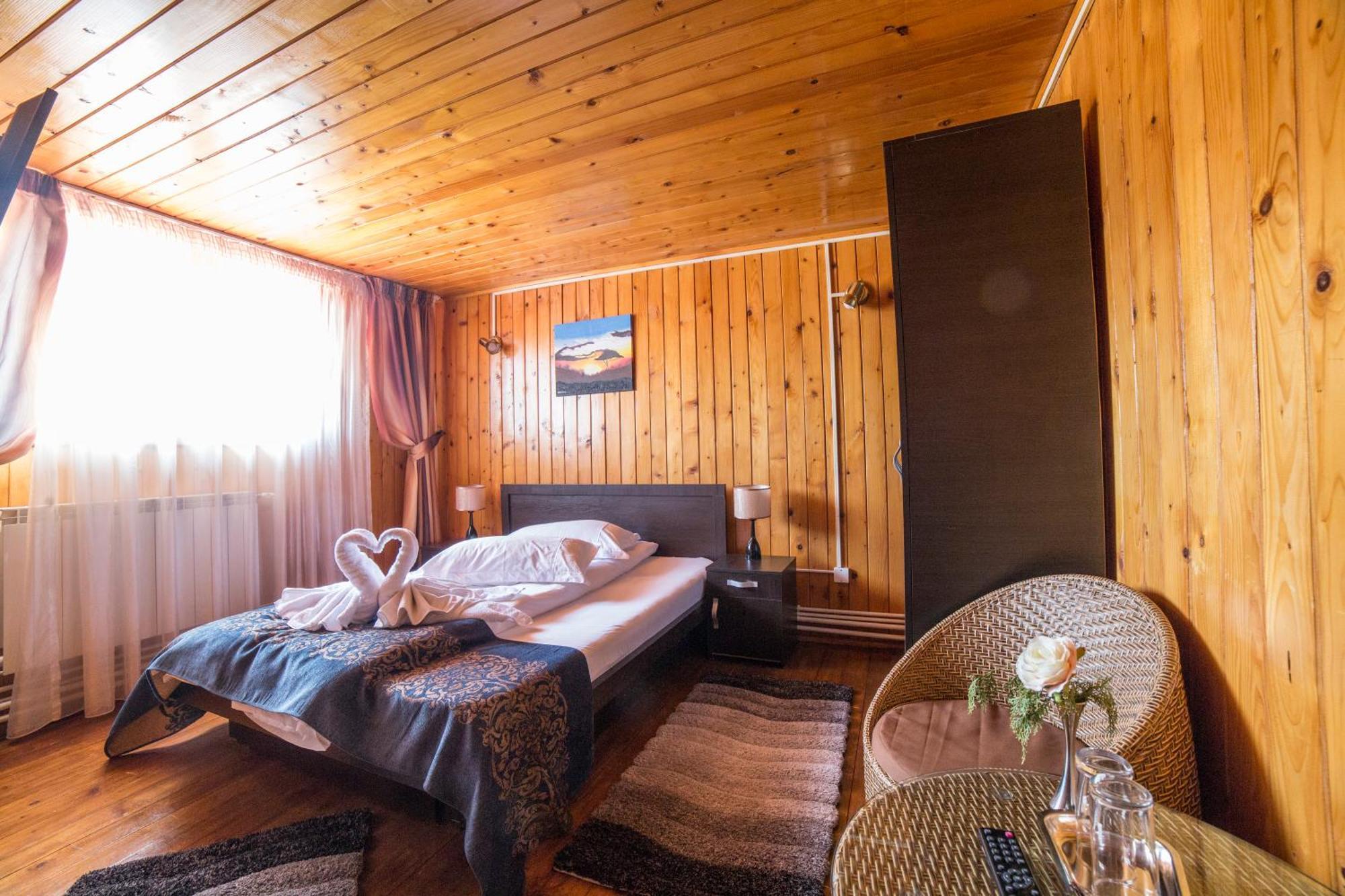 Villa Bravo Breaza Eksteriør bilde
