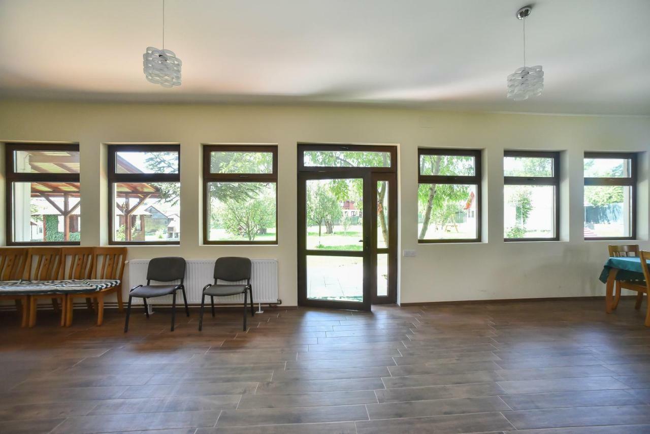 Villa Bravo Breaza Eksteriør bilde